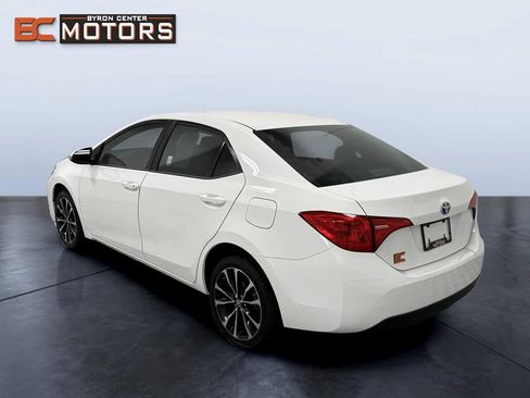 Used 2018 Toyota Corolla SE image 4
