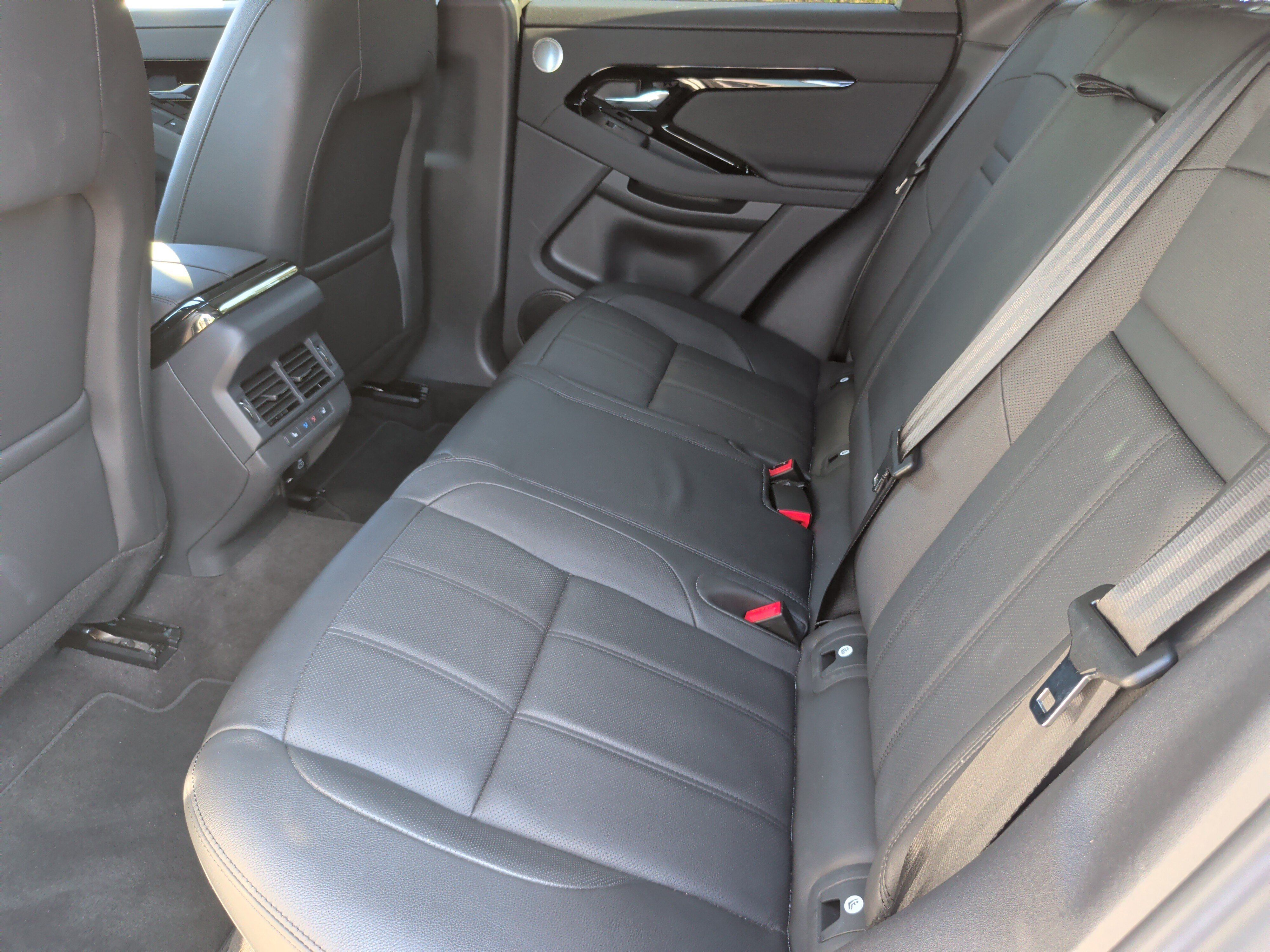 Used 2024 Land Rover Range Rover Evoque Dynamic SE AWD/4WD image 36