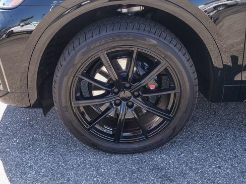 Used 2022 Audi SQ5 Premium Plus w/ Premium Plus Package image 5