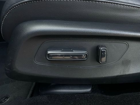 Used 2025 Honda HR-V EX-L image 11