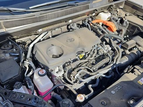 Used 2023 Toyota RAV4 XLE Premium image 31