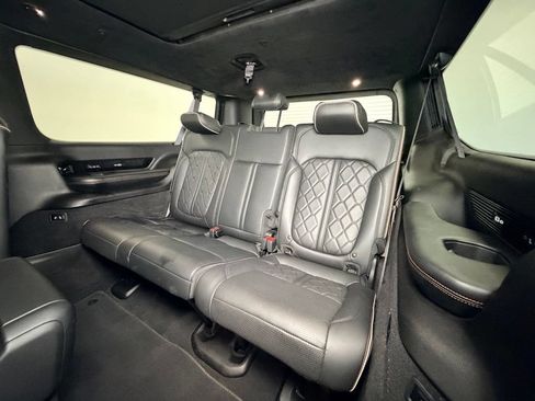 Used 2025 Jeep Grand Wagoneer L Series III w/ Quick Order Packagew 28T AWD/4WD image 6