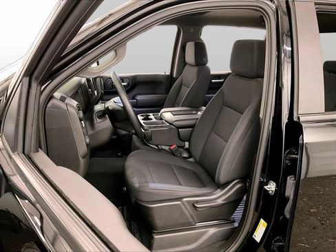 Used 2020 Chevrolet Silverado 1500 Custom w/ Custom Value Package AWD/4WD image 24