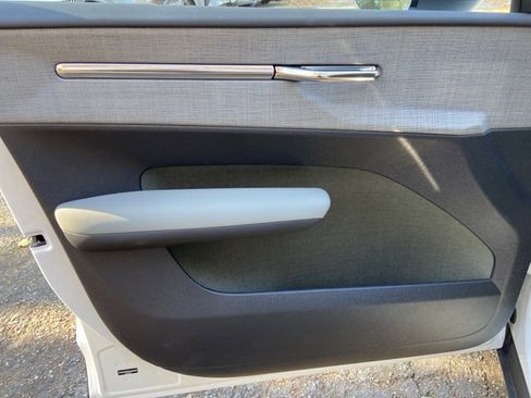 New 2025 Volvo EX30 Plus w/ Climate Package image 12