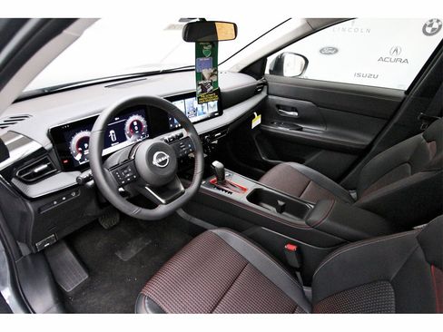 New 2026 Nissan Kicks SR w/ SR Premium Package image 12