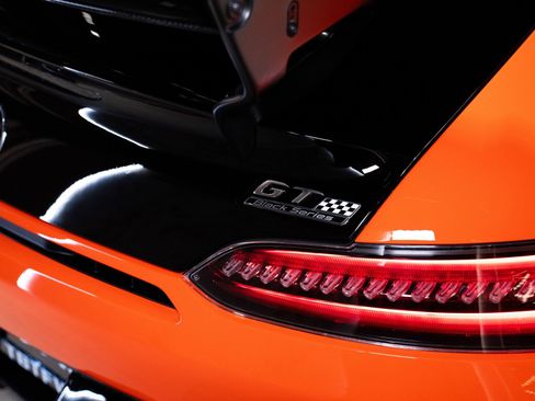 Used 2021 Mercedes-Benz AMG GT Black Series image 33