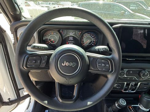 New 2026 Jeep Gladiator Sport image 22