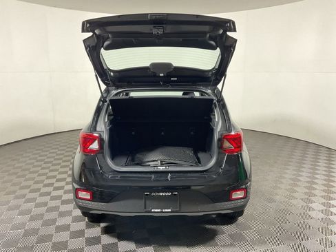 New 2026 Hyundai Venue SE image 14