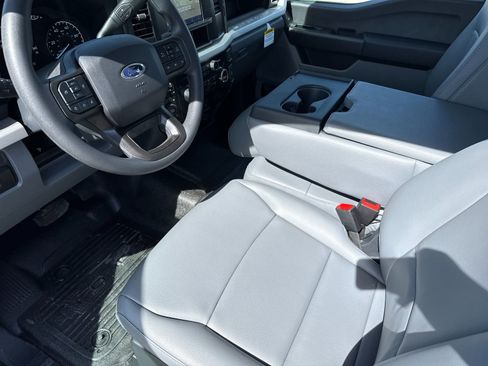 New 2026 Ford F250 XL w/ XL Chrome Package image 10