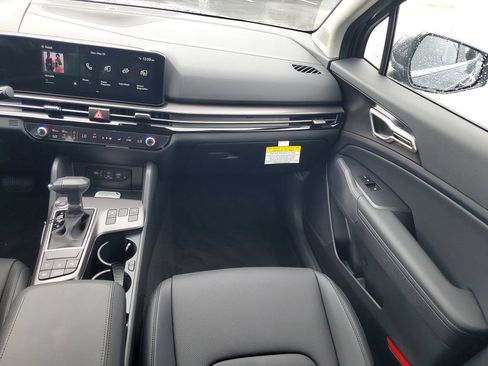 New 2026 Kia Sportage EX FWD image 25