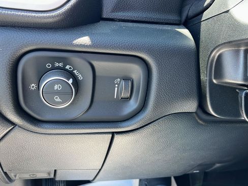 Used 2026 RAM 2500 Big Horn AWD/4WD image 15
