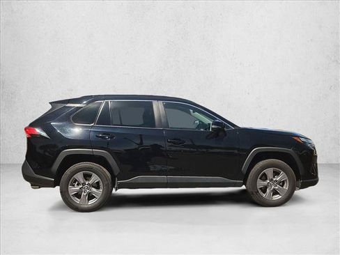 Used 2025 Toyota RAV4 XLE FWD image 4