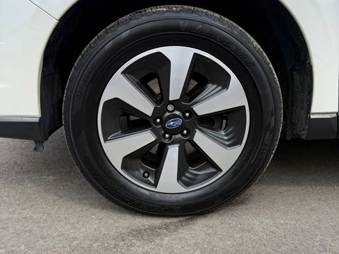 Used 2017 Subaru Forester 2.5i Premium AWD/4WD image 31
