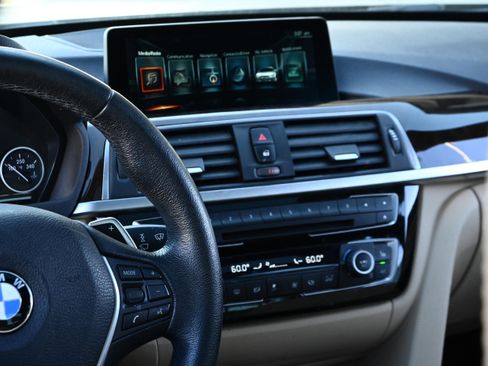 Used 2017 BMW 330i Sedan image 19