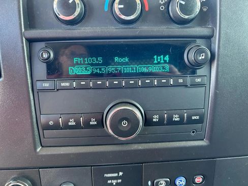 Used 2019 GMC Savana 2500 w/ Driver Convenience Package image 18