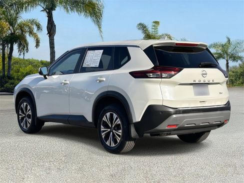 Certified 2023 Nissan Rogue SV image 2