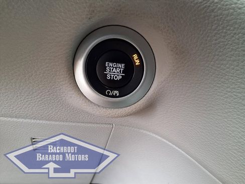 Used 2024 Chrysler Pacifica Select image 33