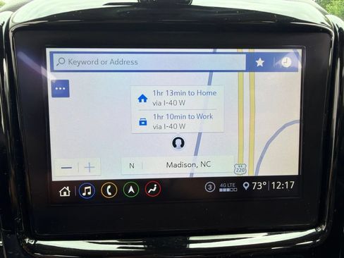 Used 2021 Chevrolet Traverse LT w/ LT Premium Package FWD image 39
