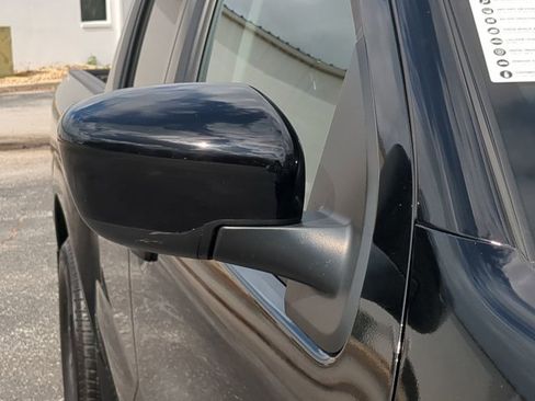 Certified 2024 Nissan Frontier SL w/ Technology Package RWD image 12