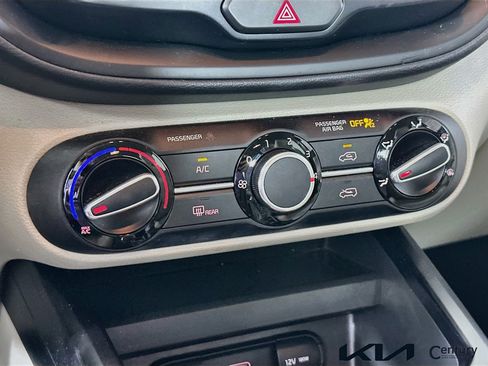 Certified 2021 Kia Soul LX FWD image 15