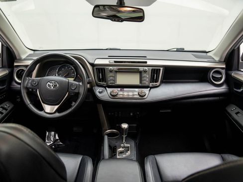 Used 2013 Toyota RAV4 Limited image 9