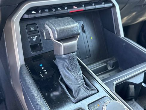 Used 2023 Toyota Tundra Limited AWD/4WD image 26