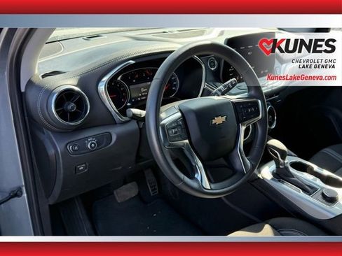 Used 2025 Chevrolet Blazer LT image 13