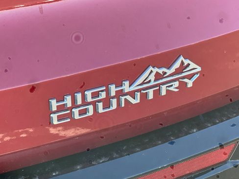 Certified 2025 Chevrolet Traverse High Country w/ LPO, Floor Liner Package image 53