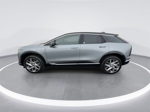 New 2026 Cadillac Optiq Luxury 2 image 5