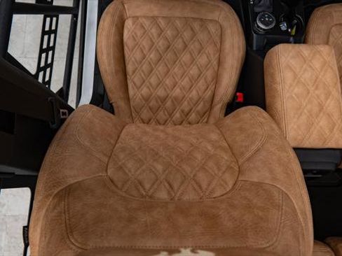 Used 2025 Ford Bronco 4-Door image 2