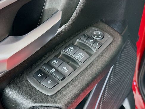 Certified 2023 RAM 1500 Big Horn image 28