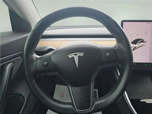 Used 2018 Tesla Model 3 Long Range image 14