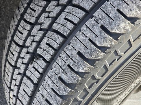 Used 2023 GMC Yukon Denali Ultimate image 27