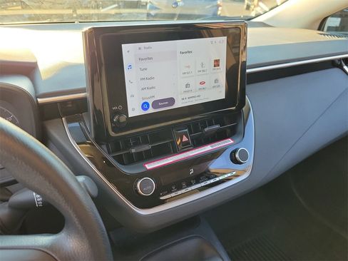 Used 2024 Toyota Corolla LE image 23