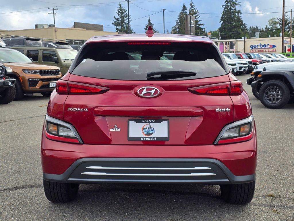 Used 2023 Hyundai Kona SE FWD image 6