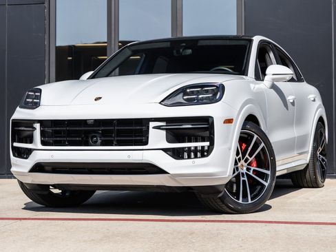 New 2026 Porsche Cayenne S image 1