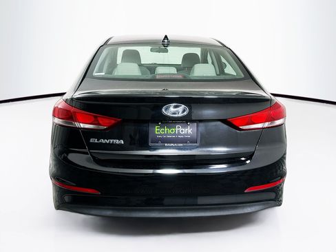 Used 2018 Hyundai Elantra SEL FWD image 7