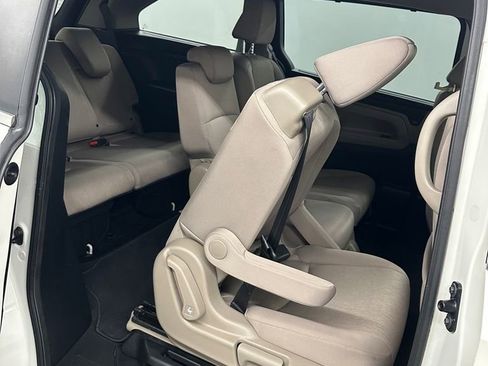Used 2018 Honda Odyssey EX image 31