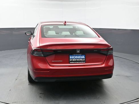 Certified 2023 Honda Accord EX image 5