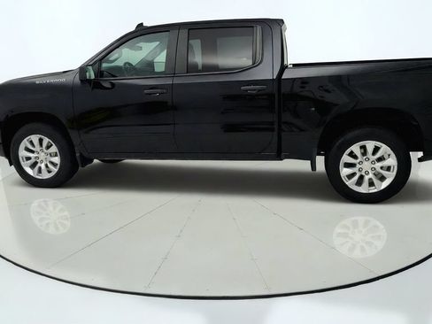 Used 2024 Chevrolet Silverado 1500 Custom RWD image 4