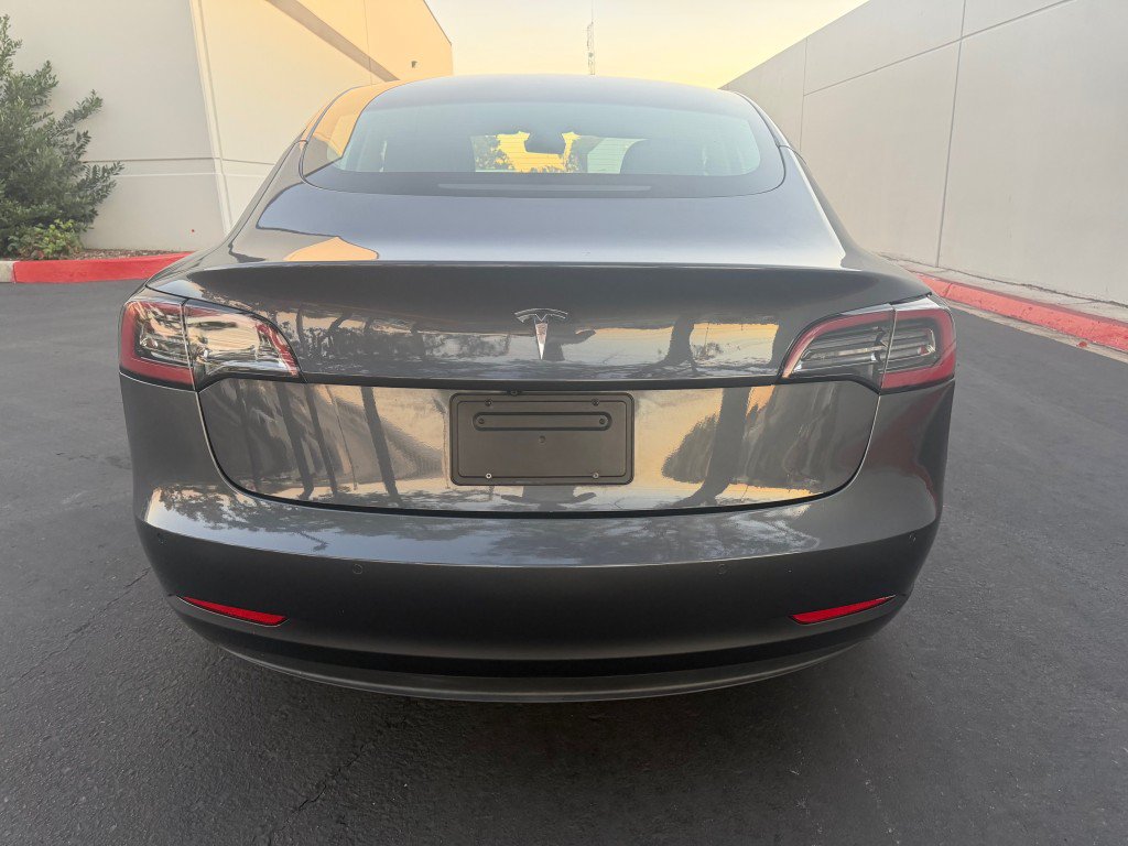 Used 2021 Tesla Model 3 Standard Range RWD image 9