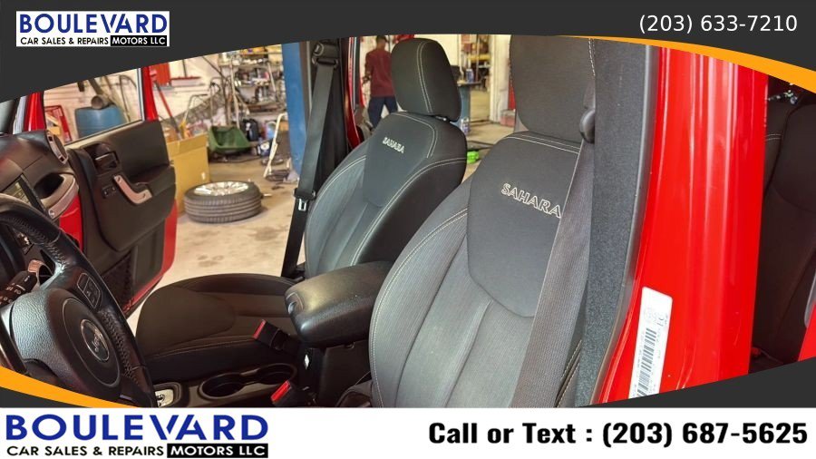 Used 2016 Jeep Wrangler Unlimited Sahara AWD/4WD image 23