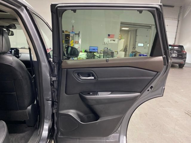 Certified 2023 Nissan Rogue SL w/ SL Premium Package AWD/4WD image 26