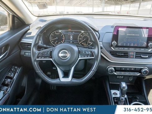 Used 2024 Nissan Altima 2.5 SR image 5
