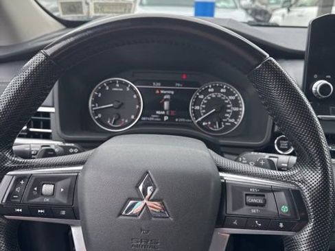 Used 2022 Mitsubishi Outlander SEL Black Edition AWD/4WD image 4