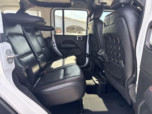 Used 2020 Jeep Wrangler Unlimited Rubicon AWD/4WD image 19