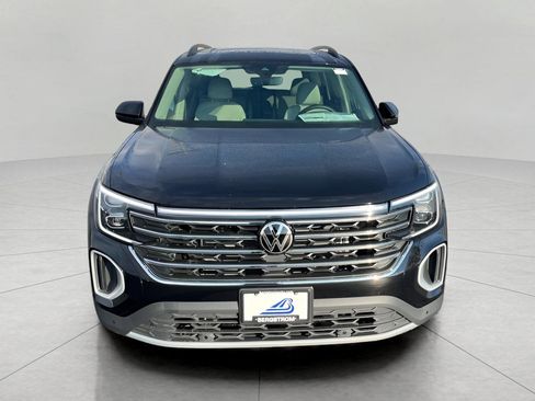 New 2026 Volkswagen Atlas SE image 2