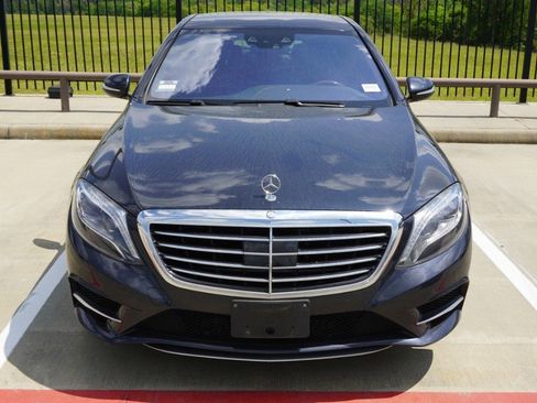 Used 2015 Mercedes-Benz S 550 Sedan image 2