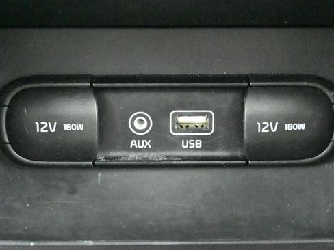 Used 2019 Kia Niro S Touring image 19