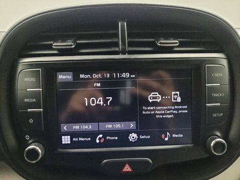 Used 2023 Kia Soul LX image 25